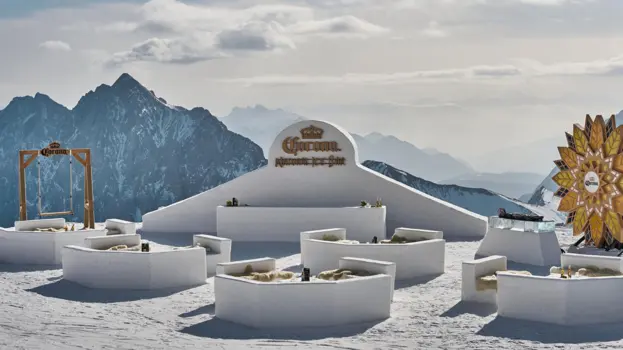 Corona Natural Ice Bar